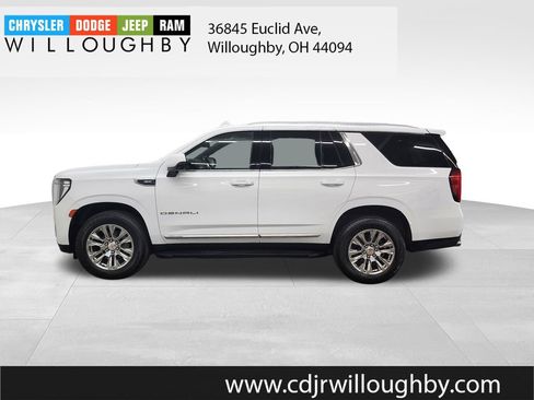 Used 2023 GMC Yukon Denali AWD/4WD image 5
