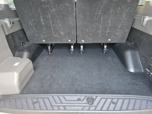 Used 2023 Ford Transit 350 XLT image 24