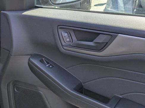 Used 2025 Ford Escape Active image 33