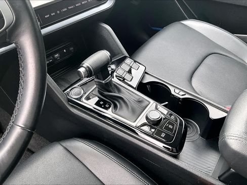 Certified 2024 Kia Sportage EX AWD/4WD image 14