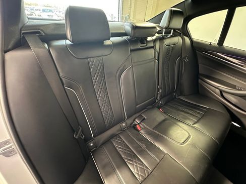 Used 2018 BMW 530i image 31