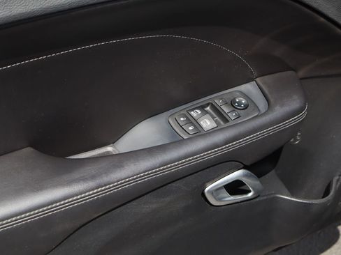 Used 2019 Dodge Challenger GT w/ Plus Package RWD image 18
