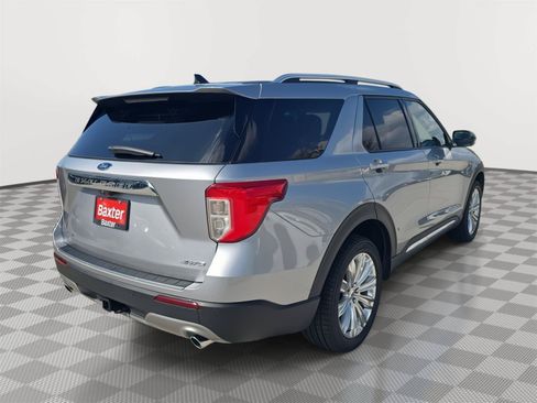 Used 2023 Ford Explorer Limited w/ Equipment Group 301A AWD/4WD image 19