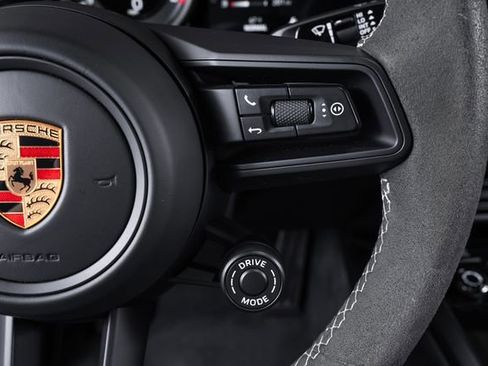 Used 2023 Porsche 911 GT3 RWD image 36