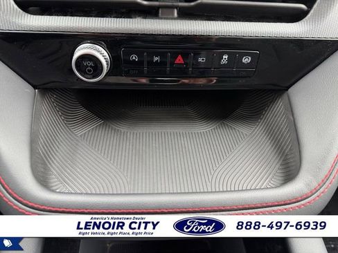 Used 2026 Ford Explorer ST-Line w/ ST-Line Street Pack image 27