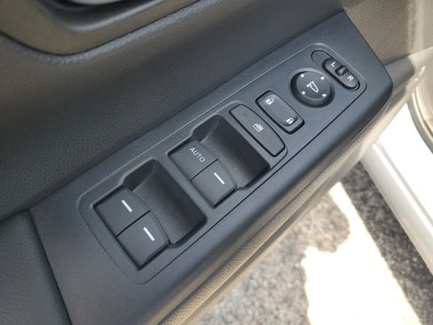 Used 2026 Honda CR-V LX image 10