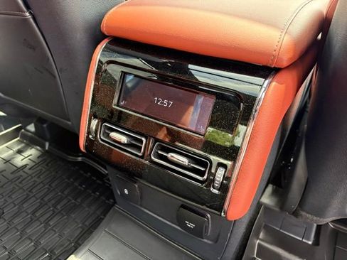 Used 2025 Lincoln Aviator Reserve w/ Luxury Package AWD/4WD image 32