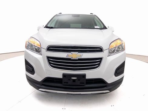 Used 2016 Chevrolet Trax LT w/ LT Convenience Package image 10
