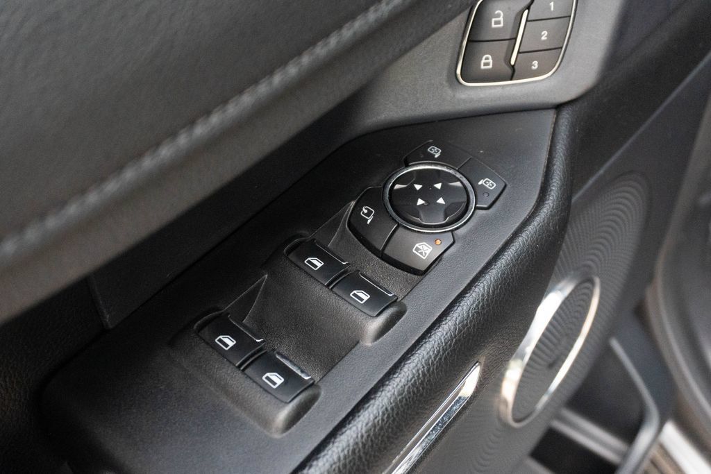 Used 2021 Ford Expedition XLT RWD image 15