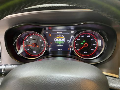 Used 2022 Dodge Charger SXT image 32