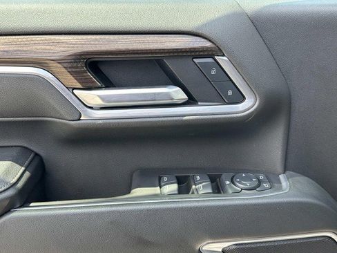 Certified 2025 Chevrolet Silverado 2500 LT image 18