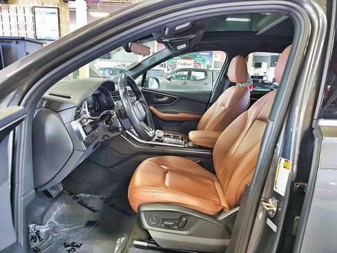 Used 2022 Audi Q7 2.0T Premium Plus AWD/4WD image 12