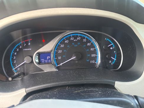 Used 2013 Toyota Sienna XLE image 5