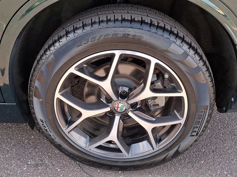 Used 2020 Alfa Romeo Stelvio Ti w/ Active Blind Spot Package AWD/4WD image 8