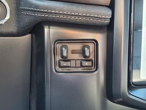 New 2025 Ford F150 Lightning Flash AWD/4WD image 30