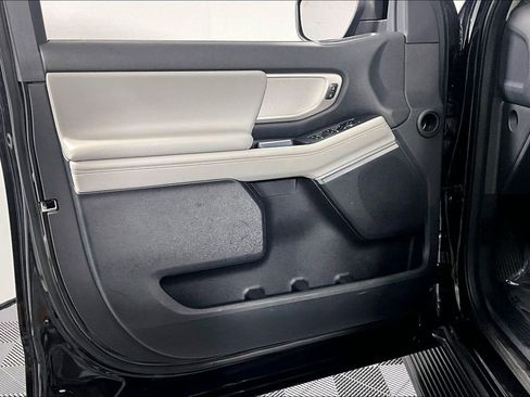 Used 2025 Ford Expedition Active RWD image 22