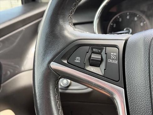 Used 2020 Buick Encore Preferred AWD/4WD image 19