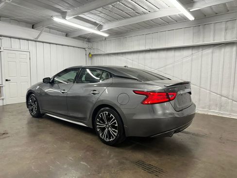 Used 2017 Nissan Maxima 3.5 SV w/ Dynamic Package FWD image 7