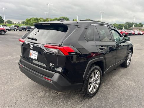 Used 2020 Toyota RAV4 XLE Premium w/ All Weather Liner Package AWD/4WD image 5