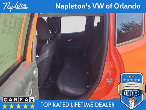 Used 2017 Jeep Renegade Altitude AWD/4WD image 25