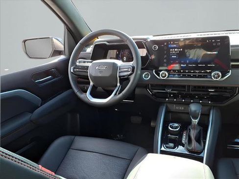 Used 2023 Chevrolet Colorado Z71 w/ Z71 Convenience Package 2 image 10