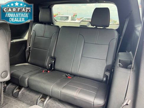 Used 2022 Chevrolet Traverse RS w/ LPO, Floor Liner Package FWD image 21