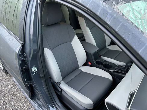 Used 2025 Toyota Corolla LE image 15