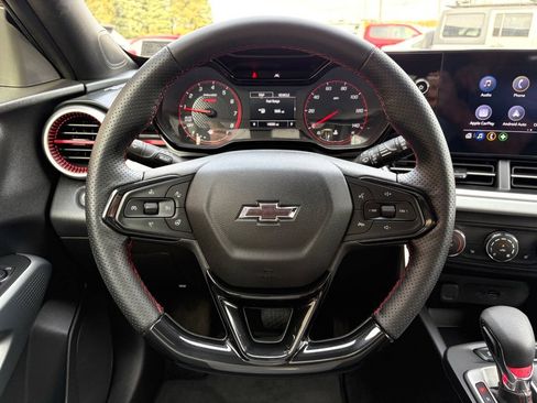 Used 2024 Chevrolet Trax RS w/ Driver Confidence Package FWD image 14
