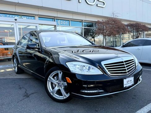 Used 2013 Mercedes-Benz S 550 4MATIC image 1