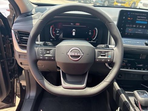 New 2026 Nissan Rogue Platinum AWD/4WD image 11