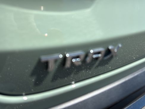 Used 2024 Chevrolet Trax ACTIV w/ Sunroof Package FWD image 16