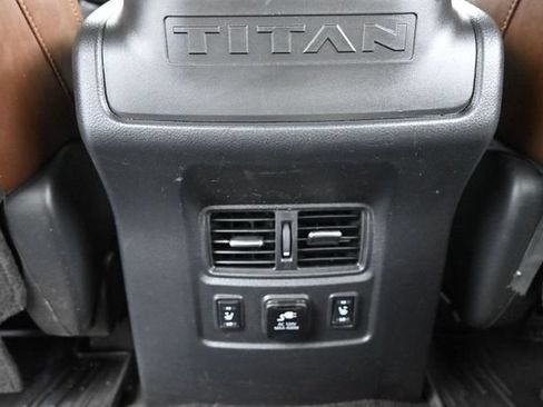 Used 2018 Nissan Titan Platinum Reserve w/ Platinum Utility Package AWD/4WD image 28