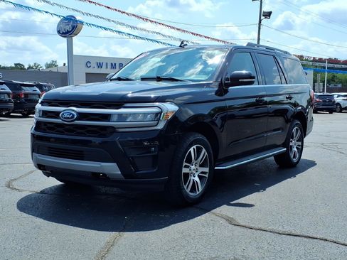Used 2022 Ford Expedition XLT AWD/4WD image 3