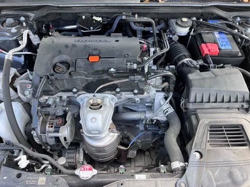 Used 2024 Honda Civic LX image 5