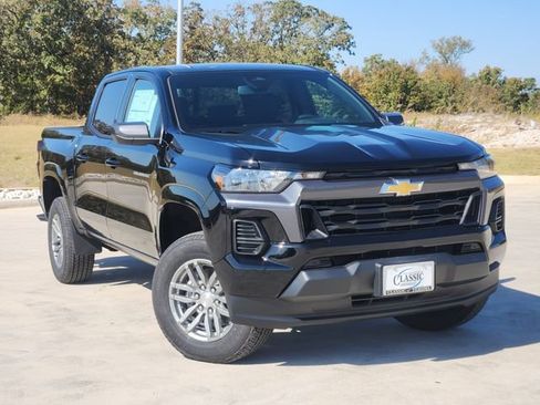 New 2025 Chevrolet Colorado LT w/ Advanced Trailering Package RWD image 1