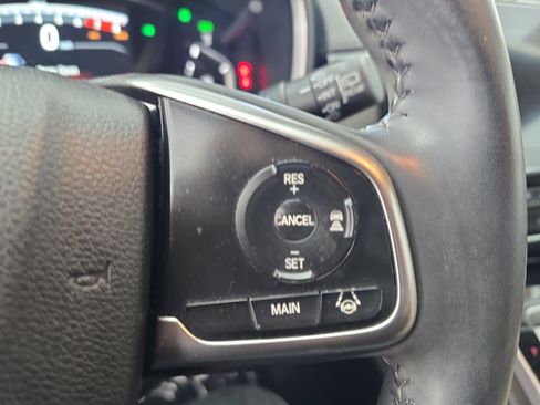 Used 2018 Honda CR-V Touring image 18