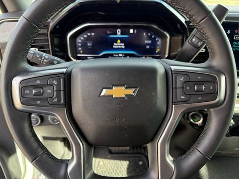 Used 2025 Chevrolet Silverado 1500 LT w/ Protection Package AWD/4WD image 21