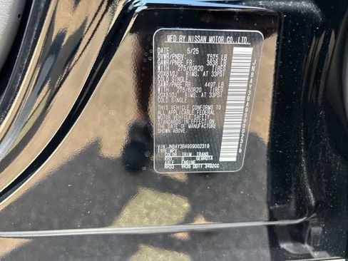 New 2025 Nissan Armada SL w/ Captain's Chari Seat Package image 25