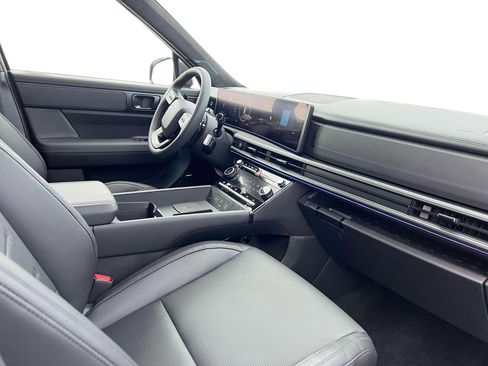 Used 2024 Hyundai Santa Fe Calligraphy image 16
