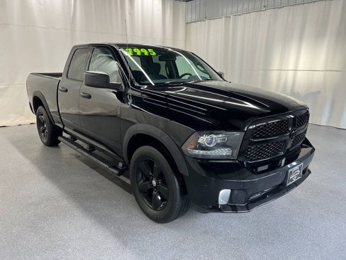 Used 2014 RAM 1500 Express w/ Black Ram 1500 Express Group AWD/4WD image 3