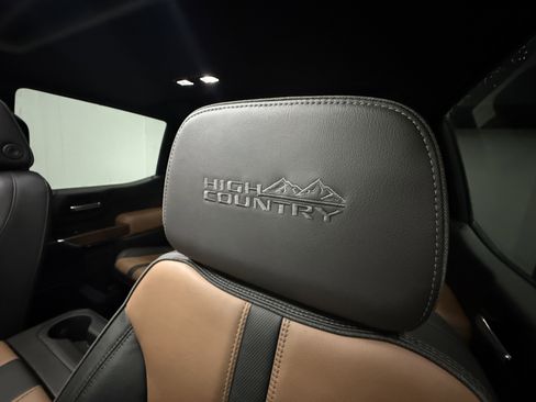 Used 2022 Chevrolet Silverado 1500 High Country image 15