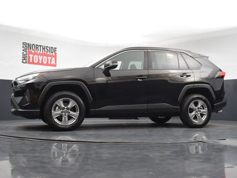 Used 2025 Toyota RAV4 XLE FWD image 24