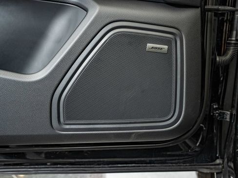 Certified 2026 Porsche Macan AWD/4WD image 22