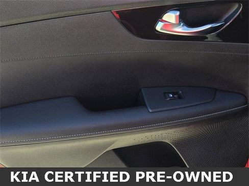 Certified 2024 Kia Forte GT-Line image 9