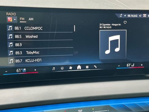 Used 2025 BMW X3 xDrive30i w/ Premium Package image 17