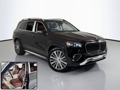 Used 2024 Mercedes-Benz Maybach GLS 600 4MATIC image 2