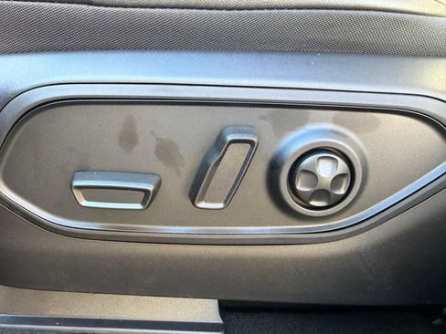 New 2025 Jeep Grand Cherokee L Limited image 17