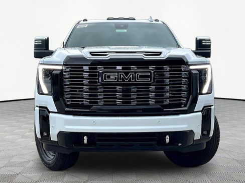 New 2026 GMC Sierra 2500 Denali Ultimate w/ LPO, Black Badging Package AWD/4WD image 2