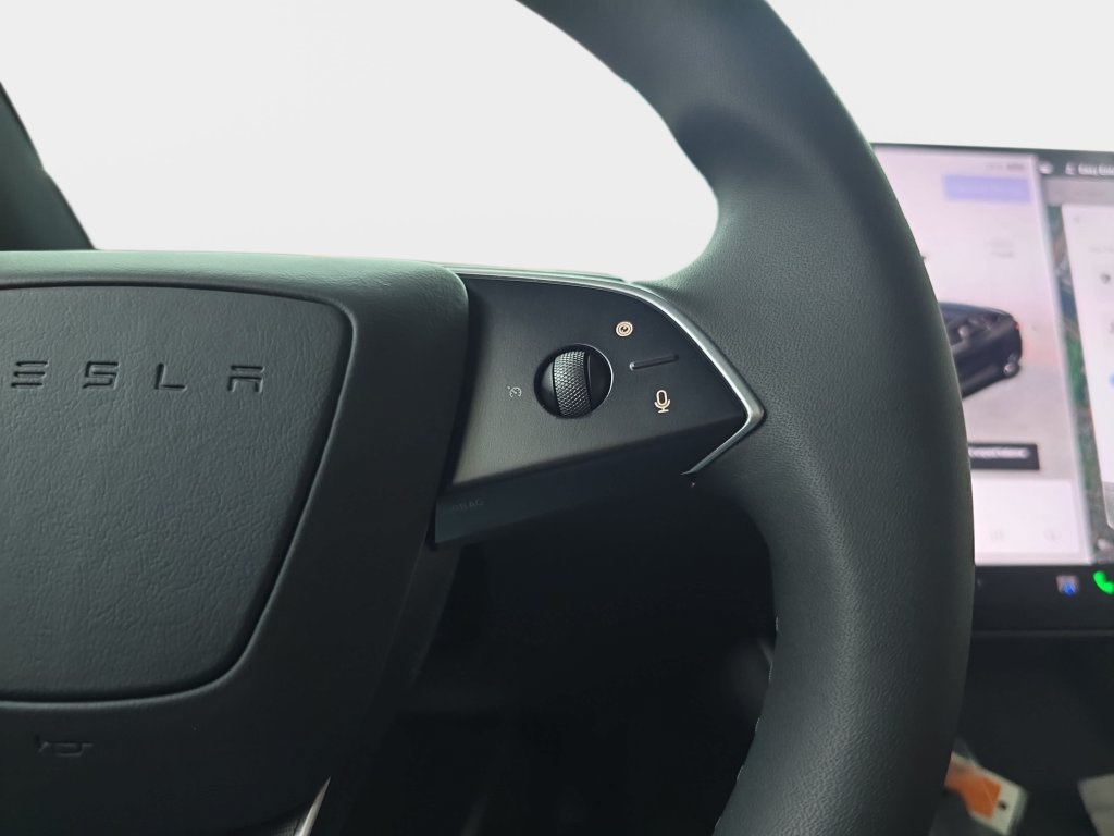 Used 2026 Tesla Model Y AWD image 21