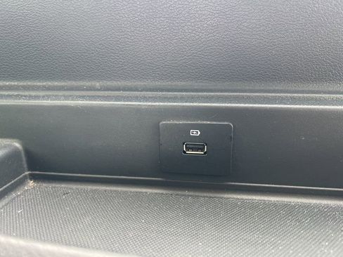 Used 2024 Ford Expedition Limited image 29